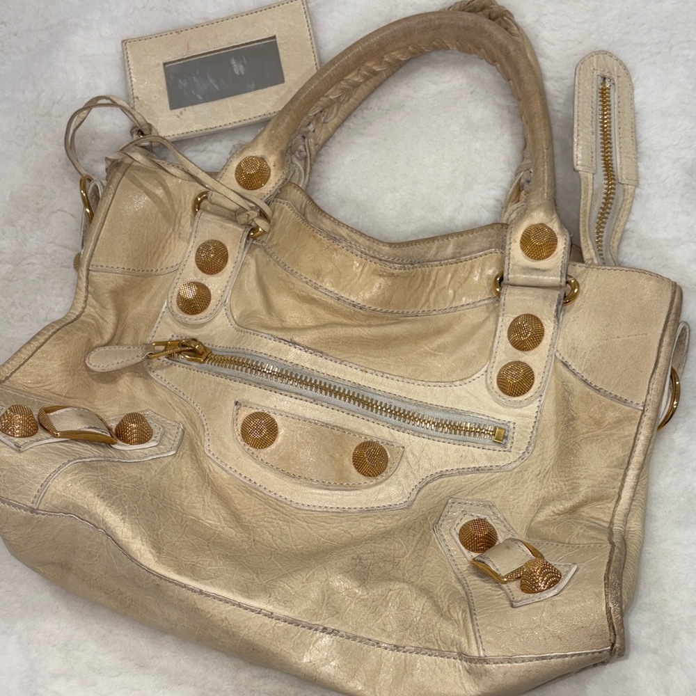 Balenciaga Giant 21 City bag with Gold Accents ☆